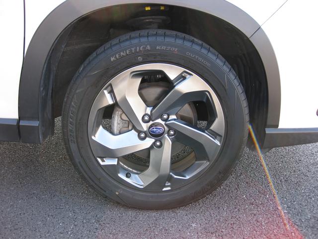 フォレスター STIスポーツ ナビ・ETC・新世代アイサイト搭載 スマートリヤビューミラー・STIsport専用装備 アイサイトセイフティプラス(運転支援&視界拡張)・運転席&助手席パワーシート・パワーリヤゲート・サイドビューモニター・ドライバーモニタリングシステム(7枚目)