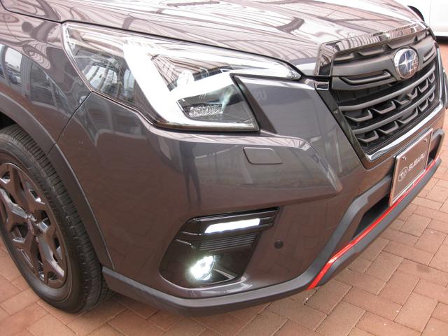 フォレスター Ｘ－ブレイク　新世代アイサイト・ナビ・ＥＴＣ２．０・ドラレコ　リヤカメラ・リモコンエンスタ・ディスプレイコーナーセンサー・運転席＆助手席パワーシート・ステアリングヒーター・パワーリヤゲート・サイドビューモニター・アイサイトセイフティプラス（運転支援＆視界拡張）（13枚目）