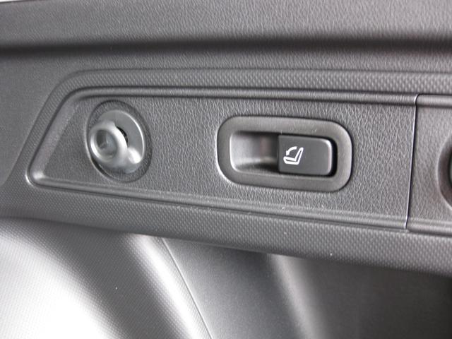 フォレスター Ｘ－ブレイク　新世代アイサイト・ナビ・ＥＴＣ２．０・ドラレコ　リヤカメラ・リモコンエンスタ・ディスプレイコーナーセンサー・運転席＆助手席パワーシート・ステアリングヒーター・パワーリヤゲート・サイドビューモニター・アイサイトセイフティプラス（運転支援＆視界拡張）（30枚目）