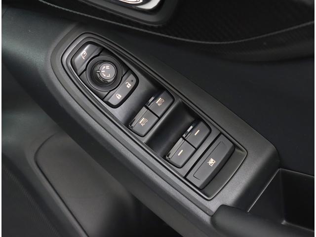 インプレッサスポーツ １．６ｉ－Ｌ　ＥｙｅＳｉｇｈｔ　雹害現状販売　軽度雹害・オーディオレス・フルオートエアコン・歩行者エアバック・運転席ニーエアバック・ＳＲＳサイド＆カーテンエアバック・１６インチアルミホイール（23枚目）