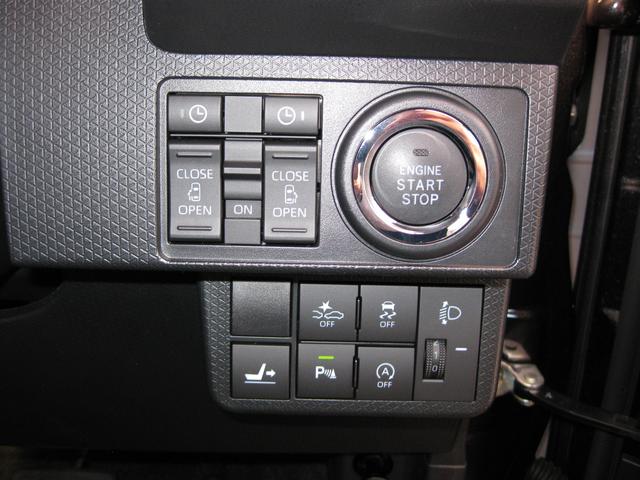 両側電動スライドドアです！