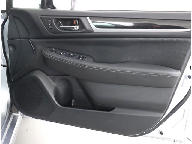 レガシィＢ４ Ｌｉｍｉｔｅｄ　ＥｙｅＳｉｇｈｔ搭載車　サンルーフ　８ナビ　ビルトインパナソニック８インチナビ　新品タイヤ　ＥＴＣ２．０　レザーシート　シートヒーター　社外前後ドライブレコーダー　バックカメラ　ステアリングヒーター　パワーシート　４ＷＤ　オートライト（32枚目）