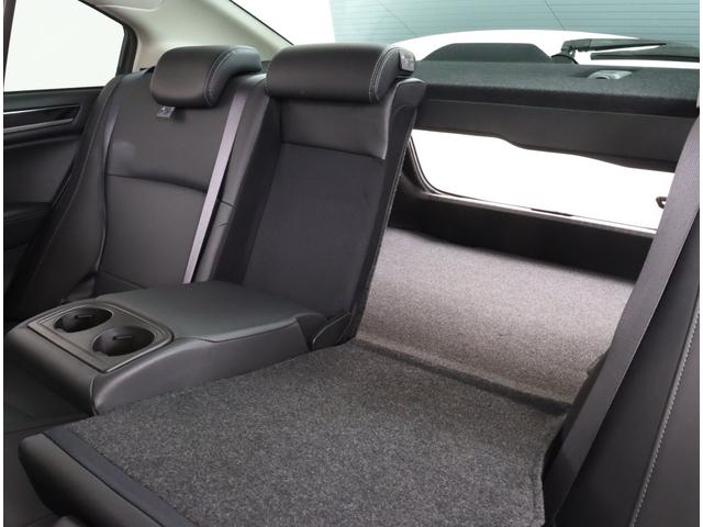 レガシィＢ４ Ｌｉｍｉｔｅｄ　ＥｙｅＳｉｇｈｔ搭載車　サンルーフ　８ナビ　ビルトインパナソニック８インチナビ　新品タイヤ　ＥＴＣ２．０　レザーシート　シートヒーター　社外前後ドライブレコーダー　バックカメラ　ステアリングヒーター　パワーシート　４ＷＤ　オートライト（35枚目）