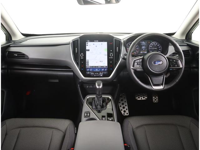 クロストレック リミテッド　ナビ機能　ステアリングヒーター　前後ドラレコ　ＥＴＣ２．０　シートヒーター　ルーフレール　デジタルマルチビューモニター　フルセグ　リヤビークルディテクション　ワンオーナー　禁煙車　寒冷地仕様　アダプティブドライビングビーム　ＬＥＤライナー（6枚目）