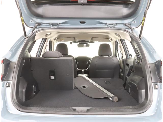 クロストレック リミテッド　ナビ機能　ステアリングヒーター　前後ドラレコ　ＥＴＣ２．０　シートヒーター　ルーフレール　デジタルマルチビューモニター　フルセグ　リヤビークルディテクション　ワンオーナー　禁煙車　寒冷地仕様　アダプティブドライビングビーム　ＬＥＤライナー（18枚目）