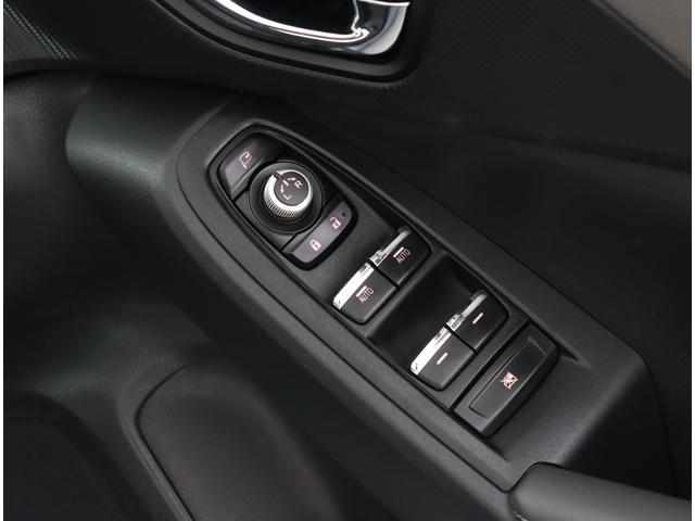 クロストレック リミテッド　ナビ機能　ステアリングヒーター　前後ドラレコ　ＥＴＣ２．０　シートヒーター　ルーフレール　デジタルマルチビューモニター　フルセグ　リヤビークルディテクション　ワンオーナー　禁煙車　寒冷地仕様　アダプティブドライビングビーム　ＬＥＤライナー（33枚目）