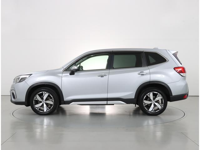 フォレスター Ａｄｖａｎｃｅ　ビルトインナビ　ＥＴＣ２．０　ドラレコ前後　本革シート・ダイヤトーン８型ビルトインナビ・ドラレコ前後・ＥＴＣ２．０・ＬＥＤライナー・アイサイトバージョン３・スマートリヤビューミラー・キーレスアクセス＆プッシュスタート・アイサイトセイフティプラス（3枚目）