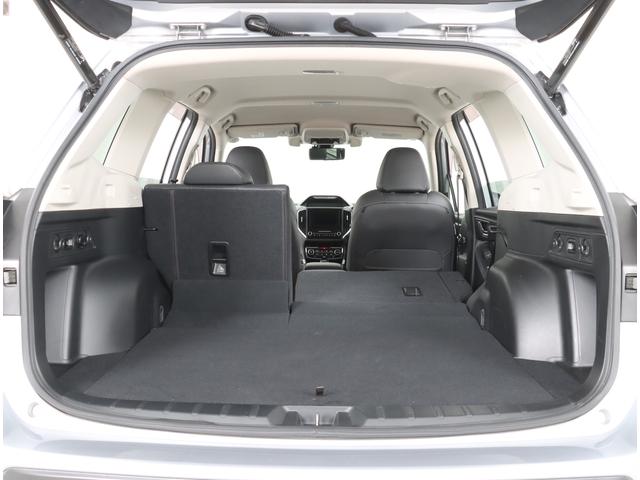 フォレスター Ａｄｖａｎｃｅ　ビルトインナビ　ＥＴＣ２．０　ドラレコ前後　本革シート・ダイヤトーン８型ビルトインナビ・ドラレコ前後・ＥＴＣ２．０・ＬＥＤライナー・アイサイトバージョン３・スマートリヤビューミラー・キーレスアクセス＆プッシュスタート・アイサイトセイフティプラス（19枚目）