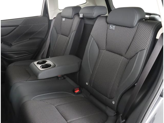 フォレスター ＸＴ－エディション　距離少・ナビ・ＥＴＣ２．０・Ｂカメラ　新世代アイサイト・距離少・アルパインナビ・ＥＴＣ２．０・バックカメラ・運転席＆助手席パワーシート・アイサイトセイフティプラス（運転支援＆視界拡張）・ステアリングヒーター＆シートヒーター（後席左右）（12枚目）