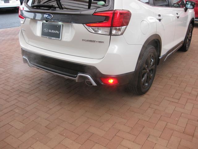 フォレスター ＳＰＯＲＴ　ＥｙｅＳｉｇｈｔ搭載　ナビ・ＥＴＣ・ドラレコ前後　パナビルトインナビ・外部入力ユニット・リヤカメラ・ＥＴＣ２．０・ドラレコ前後・運＆助パワーシート・ステアリングヒーター＆シートヒーター（後席左右）・アイサイトセイフティプラス（運転支援＆視界拡張）（9枚目）