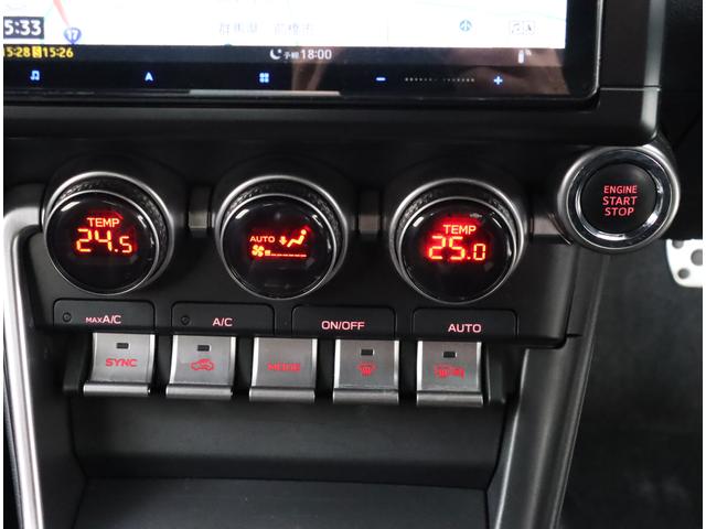 BRZ S STIエアロパッケージ・ナビ・ETC2.0・ドラレコ前後 STIエアロパッケージ・サイバーナビ・ETC2.0・ドラレコ前後・リヤカメラ・ハーフレザーシート・前席シートヒーター・フルLEDヘッドランプ(ステアリング連動機能)・スバルリヤビークルディテクション(25枚目)