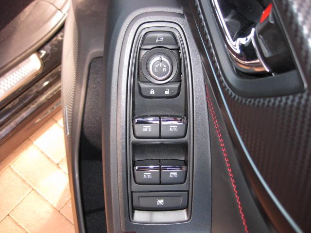 レヴォーグ STIスポーツ EX ETC2.0 ドラレコ前後 ETC2.0/ドラレコ前後/LEDサイドシルプレート/ルーフスポイラー/ウェストスポイラー/STIシフトノブ/アイサイトX/アイサイトセイフティプラス(運転支援&視界拡張)/スマートリヤビューミラー(25枚目)