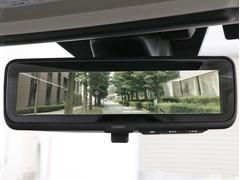 ʪǸ볦פƻˡ䥲Ȥ¦˼դ줿α롼ߥ顼ɽޤ 4