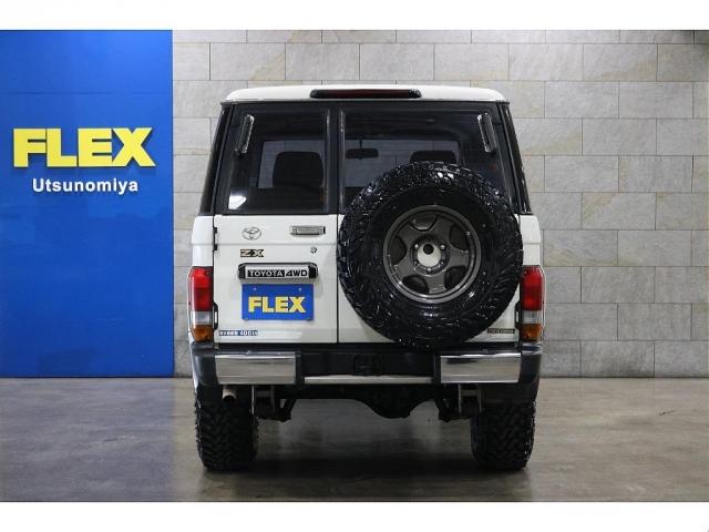 TOYOTA LAND CRUISER 70 ZX | 1995 | WHITE | 230000 km TOYOTA LAND CRUISER 70 ZX | 1995 | WHITE | 230000 km