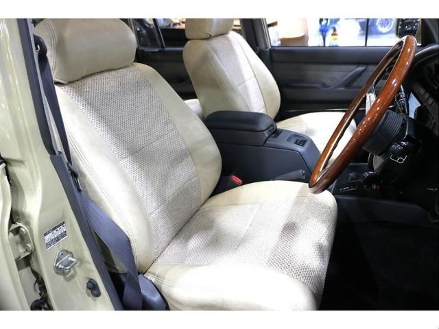 �V�[�g�J�o�[�͊O���F�Ǝ��Ă��镨���g�p�B�O���猩�Ă����Ƃ̓��ꊴ������f�n�n�c�B