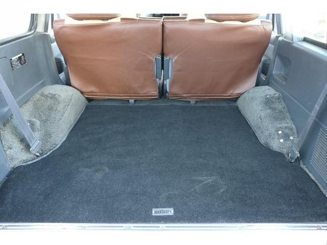 �׎��ɂ͑�R�̉ו���ςނ��Ƃ��o���܂��I