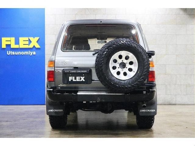 �w�ʃ^�C���͌��l�ȕ��͋C�������o���Ă���܂��ˁ�