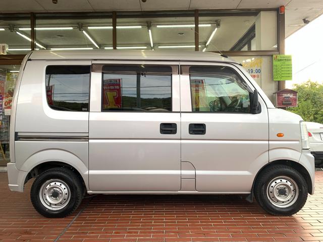 エブリイ ＰＣ　フォグライト　切替４ＷＤ　両側スライドドア　軽貨物　軽バン　４ナンバー　フルフラットシート（10枚目）