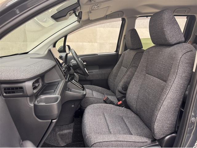 シエンタ ハイブリッドＺ　両側電動スライドドア　シートヒーター　ディスプレイオーディオ　ナビ　フルセグＴＶ　バックモニター　Ｂｌｕｅｔｏｏｔｈ　ＥＴＣ　ＡＣ１００Ｖ／１５００Ｗ電源コンセント　ワンオーナー　記録簿　サポカーＳ（20枚目）