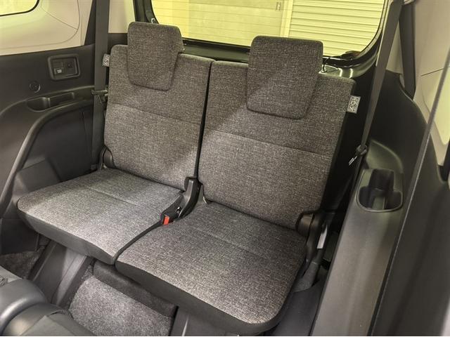 シエンタ ハイブリッドＺ　両側電動スライドドア　シートヒーター　ディスプレイオーディオ　ナビ　フルセグＴＶ　バックモニター　Ｂｌｕｅｔｏｏｔｈ　ＥＴＣ　ＡＣ１００Ｖ／１５００Ｗ電源コンセント　ワンオーナー　記録簿　サポカーＳ（22枚目）