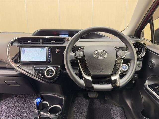 アクア Ｇ　衝突被害軽減ブレーキ　ペダル踏み間違い急発進抑制装置　ドライブレコーダー　ナビ　フルセグ　Ｂｌｕｅｔｏｏｔｈ　バックモニター　ＥＴＣ　先進ライト　車線逸脱警報　クルーズコントロール　オートエアコン（6枚目）