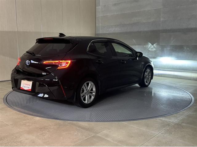 カローラスポーツ ハイブリッドＧ　衝突被害軽減ブレーキ　ペダル踏み間違い急発進抑制装置　ナビ　フルセグ　Ｂｌｕｅｔｏｏｔｈ　ＥＴＣ　ＬＥＤ　ブラインドスポットモニター　クルーズコントロール　ワンオーナー　オートエアコン　バックモニター（13枚目）