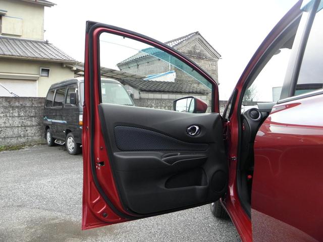 助手席ドア内張り