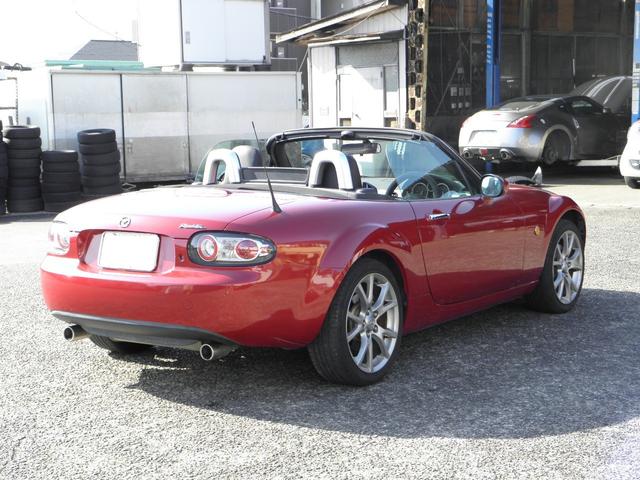 ロードスター ３ｒｄジェネレーションリミテッド　国内３００台限定特別仕様車　ＫｅｅＰｅｒコーティング済　６速ＭＴ　シートヒーター　オートＡＣ　専用１７インチアルミ　チェックランプ点灯無　ＢＯＳＥサウンドシステム　純正キーレス　車検令和８年１１月（52枚目）