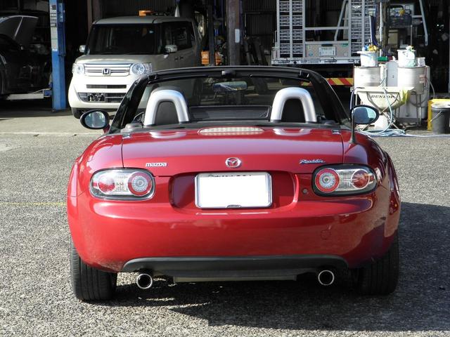 ロードスター ３ｒｄジェネレーションリミテッド　国内３００台限定特別仕様車　ＫｅｅＰｅｒコーティング済　６速ＭＴ　シートヒーター　オートＡＣ　専用１７インチアルミ　チェックランプ点灯無　ＢＯＳＥサウンドシステム　純正キーレス　車検令和８年１１月（53枚目）