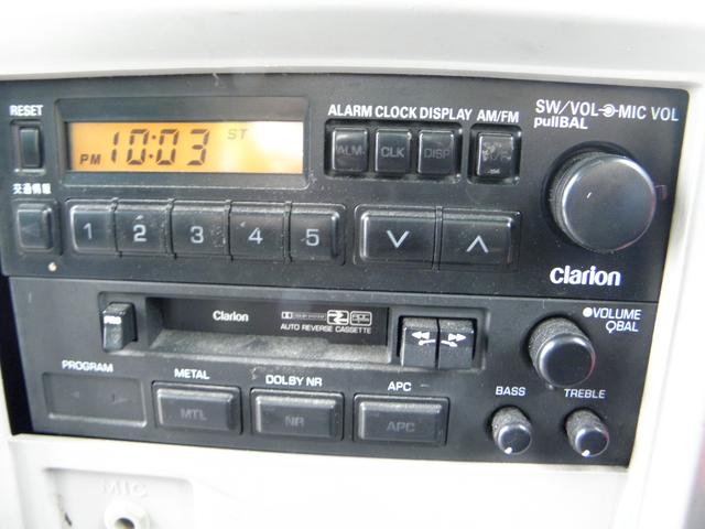 リエッセ スーパーデラックスターボ 29人乗 5速 リアエンジン バックカメラ 中折れ式自動ドア 客席荷物棚 モケットシート エアブレーキ 床下トランク 客席蛍光灯 ドラレコ 客席ヒーター 客席禁煙(26枚目)