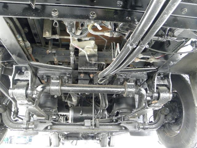 リエッセ スーパーデラックスターボ 29人乗 5速 リアエンジン バックカメラ 中折れ式自動ドア 客席荷物棚 モケットシート エアブレーキ 床下トランク 客席蛍光灯 ドラレコ 客席ヒーター 客席禁煙(35枚目)