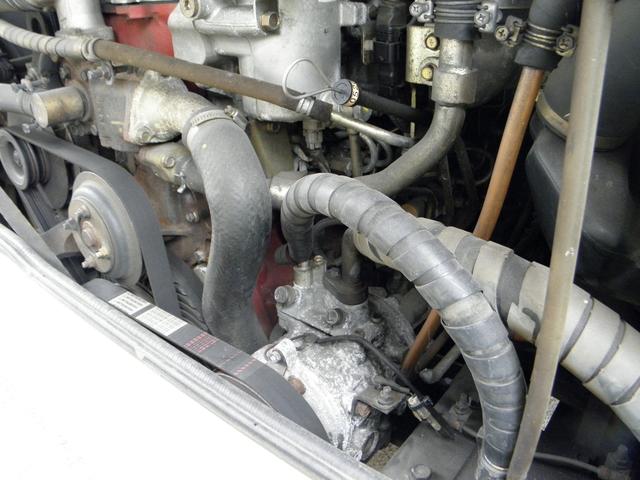 リエッセ スーパーデラックスターボ 29人乗 5速 リアエンジン バックカメラ 中折れ式自動ドア 客席荷物棚 モケットシート エアブレーキ 床下トランク 客席蛍光灯 ドラレコ 客席ヒーター 客席禁煙(37枚目)