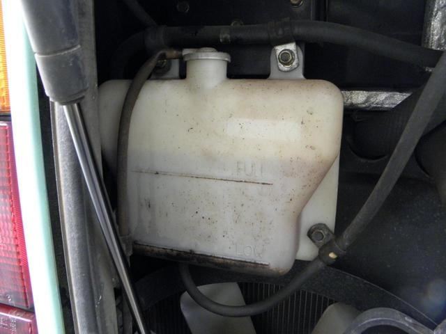 リエッセ スーパーデラックスターボ 29人乗 5速 リアエンジン バックカメラ 中折れ式自動ドア 客席荷物棚 モケットシート エアブレーキ 床下トランク 客席蛍光灯 ドラレコ 客席ヒーター 客席禁煙(40枚目)