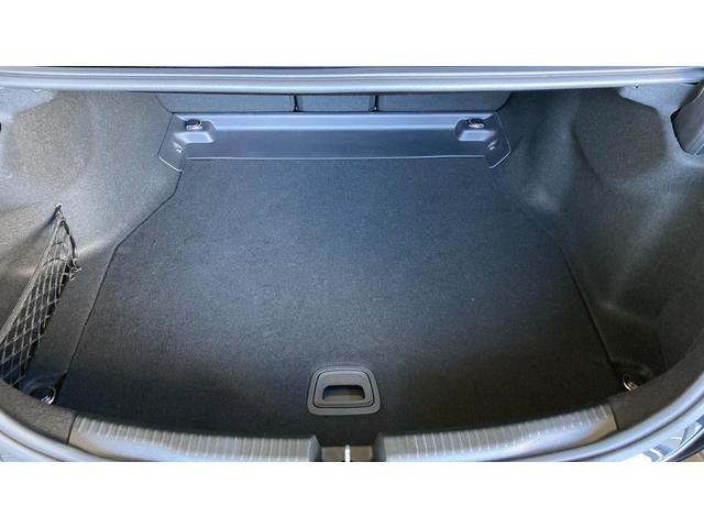 Ｃ２２０ｄアバンギャルド　ＡＭＧラインパッケージ　ベーシックＰＫＧ／オブシディアンブラック　ＡＭＧラインインテリア　メタルウィーブインテリアトリム　ＡＭＧラインエクステリア　スポーツシート　スポーツサスペンション　パッケージ識別コード(19枚目)