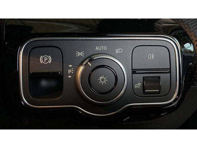 CLAクラス CLA200d AMGラインパッケージ 新型現行 AMGライン/Pルーフ/360°カメラシステム/プライバシーガラス/19インチAMGアルミホイール(17枚目)