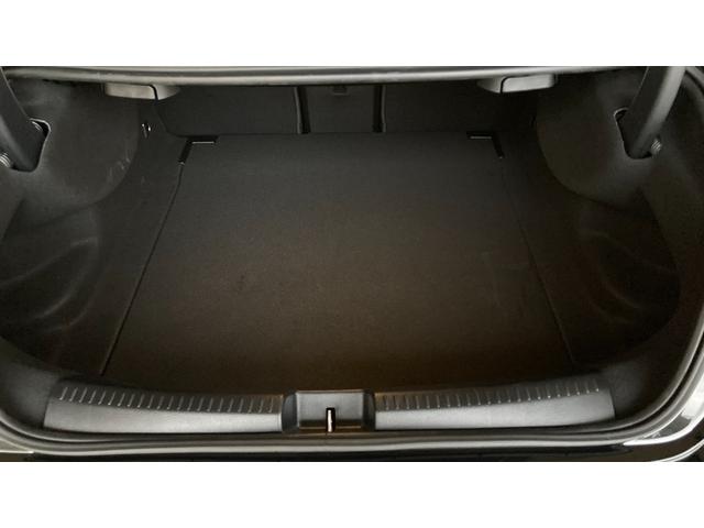 CLAクラス CLA200d AMGラインパッケージ 新型現行 AMGライン/Pルーフ/360°カメラシステム/プライバシーガラス/19インチAMGアルミホイール(19枚目)