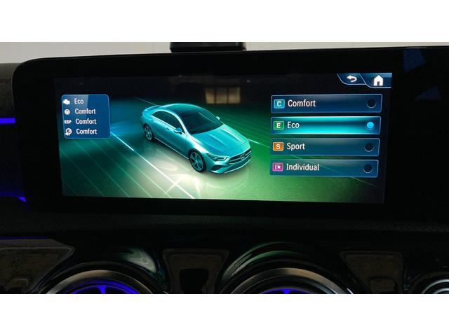 CLAクラス CLA200d AMGラインパッケージ 新型現行 AMGライン/Pルーフ/360°カメラシステム/プライバシーガラス/19インチAMGアルミホイール(24枚目)