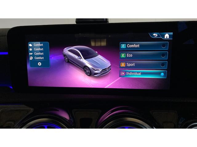 CLAクラス CLA200d AMGラインパッケージ 新型現行 AMGライン/Pルーフ/360°カメラシステム/プライバシーガラス/19インチAMGアルミホイール(27枚目)