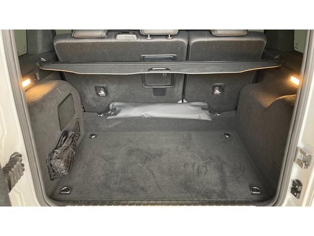 Gクラス G63 G manufakturインテリアプラスパッケージ/G manufakturプログラム/ダイヤモンドステッチ入りナッパレザーシート/ガラススライディングルーフ/20インチAMGアルミホイール(19枚目)