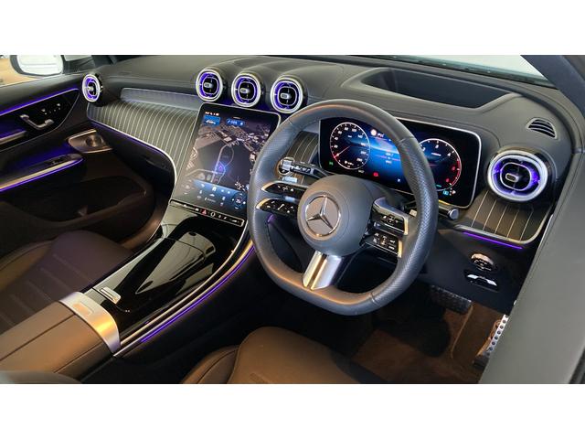 GLC GLC220d 4マチック ドライバーズパッケージ 新型現行 Pルーフ/ヘッドアップディスプレイ/シートベンチレーター/エアサス/リアアクスルステア/Burmesterサラウンド/20インチAMGアルミ/360度カメラ(8枚目)