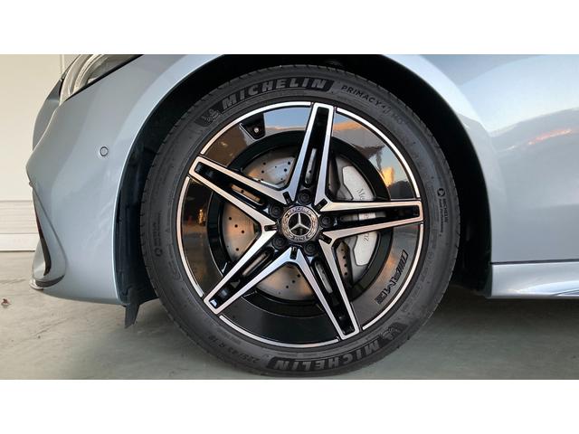 Cクラスステーションワゴン C200 ステーションワゴン スポーツ 新型現行 ナイトパッケージ/18インチAMGアルミ/ハイパフォーマンスヘッドライト/プライバシーガラス/スポーツサスペンション(20枚目)