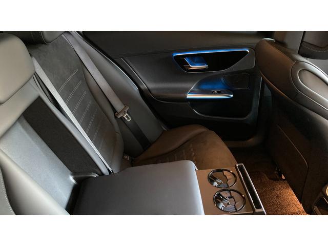 Cクラス C200アバンギャルド AMGラインパッケージ 現行モデル Pルーフ/ヘッドアップディスプレイ/デジタルライト/18インチAMGアルミ/スポーツシート/スポーティエンジンサウンド(19枚目)