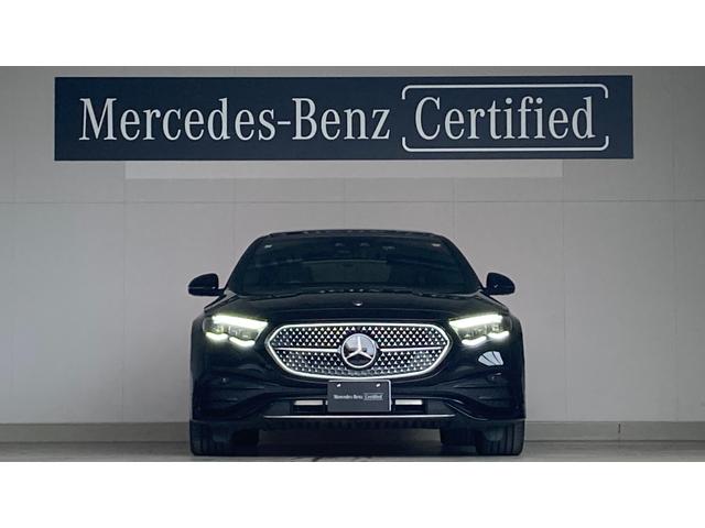 Ｅクラス Ｅ３００　エクスクルーシブ　ＡＭＧラインパッケージ　新型現行　Ｐルーフ／スーパースクリーン／３ＤコックピットＤＩＳＰ／コンフォートシート（ダイヤモンドステッチ）／パフューム／シートベンチレーター（前席）／後席シートヒーター／２０インチＡＭＧアルミ（3枚目）