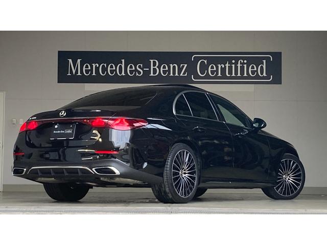 Ｅクラス Ｅ３００　エクスクルーシブ　ＡＭＧラインパッケージ　新型現行　Ｐルーフ／スーパースクリーン／３ＤコックピットＤＩＳＰ／コンフォートシート（ダイヤモンドステッチ）／パフューム／シートベンチレーター（前席）／後席シートヒーター／２０インチＡＭＧアルミ（5枚目）