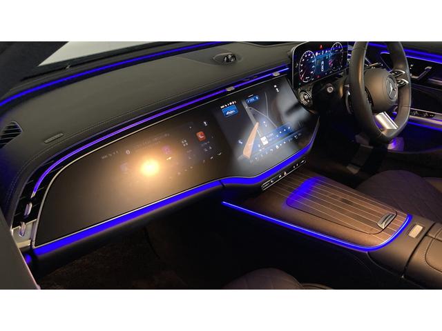 Ｅクラス Ｅ３００　エクスクルーシブ　ＡＭＧラインパッケージ　新型現行　Ｐルーフ／スーパースクリーン／３ＤコックピットＤＩＳＰ／コンフォートシート（ダイヤモンドステッチ）／パフューム／シートベンチレーター（前席）／後席シートヒーター／２０インチＡＭＧアルミ（9枚目）