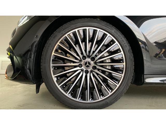 Ｅクラス Ｅ３００　エクスクルーシブ　ＡＭＧラインパッケージ　新型現行　Ｐルーフ／スーパースクリーン／３ＤコックピットＤＩＳＰ／コンフォートシート（ダイヤモンドステッチ）／パフューム／シートベンチレーター（前席）／後席シートヒーター／２０インチＡＭＧアルミ（29枚目）