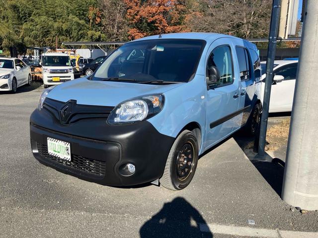 カングー ゼン　ＥＴＣ　バックカメラ　オートクルーズコントロール　両側スライドドア　キーレスエントリー　ＡＴ　ＣＤ　盗難防止システム　ＡＢＳ　エアコン　パワーステアリング　パワーウィンドウ　運転席エアバッグ（11枚目）