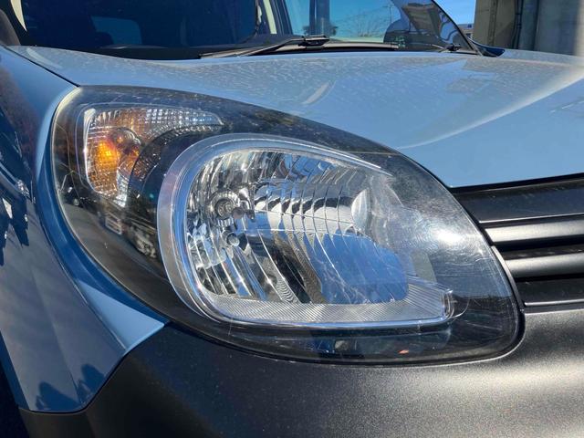 カングー ゼン　ＥＴＣ　バックカメラ　オートクルーズコントロール　両側スライドドア　キーレスエントリー　ＡＴ　ＣＤ　盗難防止システム　ＡＢＳ　エアコン　パワーステアリング　パワーウィンドウ　運転席エアバッグ（18枚目）