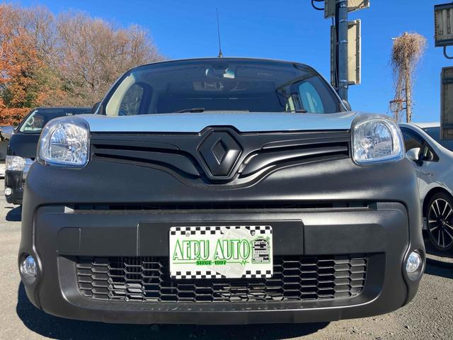 カングー ゼン　ＥＴＣ　バックカメラ　オートクルーズコントロール　両側スライドドア　キーレスエントリー　ＡＴ　ＣＤ　盗難防止システム　ＡＢＳ　エアコン　パワーステアリング　パワーウィンドウ　運転席エアバッグ（21枚目）