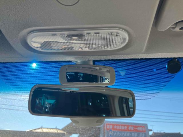 カングー ゼン　ＥＴＣ　バックカメラ　オートクルーズコントロール　両側スライドドア　キーレスエントリー　ＡＴ　ＣＤ　盗難防止システム　ＡＢＳ　エアコン　パワーステアリング　パワーウィンドウ　運転席エアバッグ（42枚目）